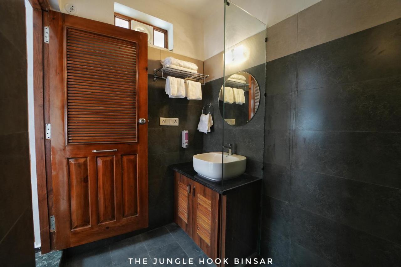The Jungle Hook Binsar Hotel Алмора Екстериор снимка