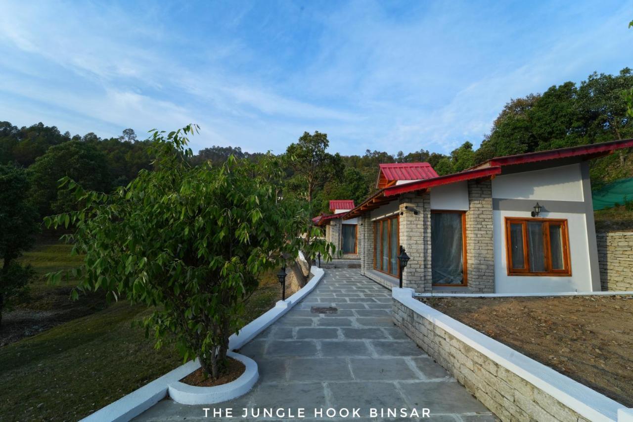 The Jungle Hook Binsar Hotel Алмора Екстериор снимка