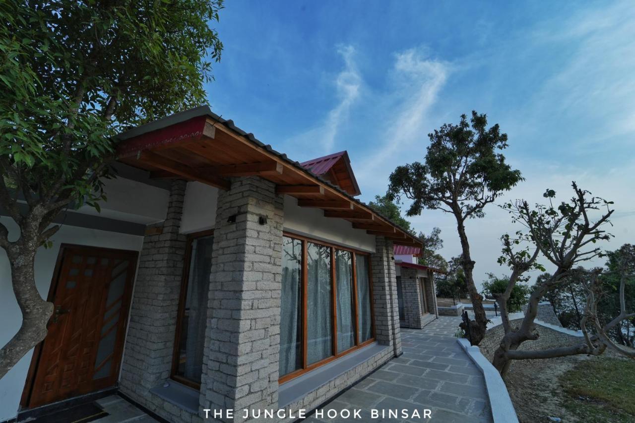The Jungle Hook Binsar Hotel Алмора Екстериор снимка
