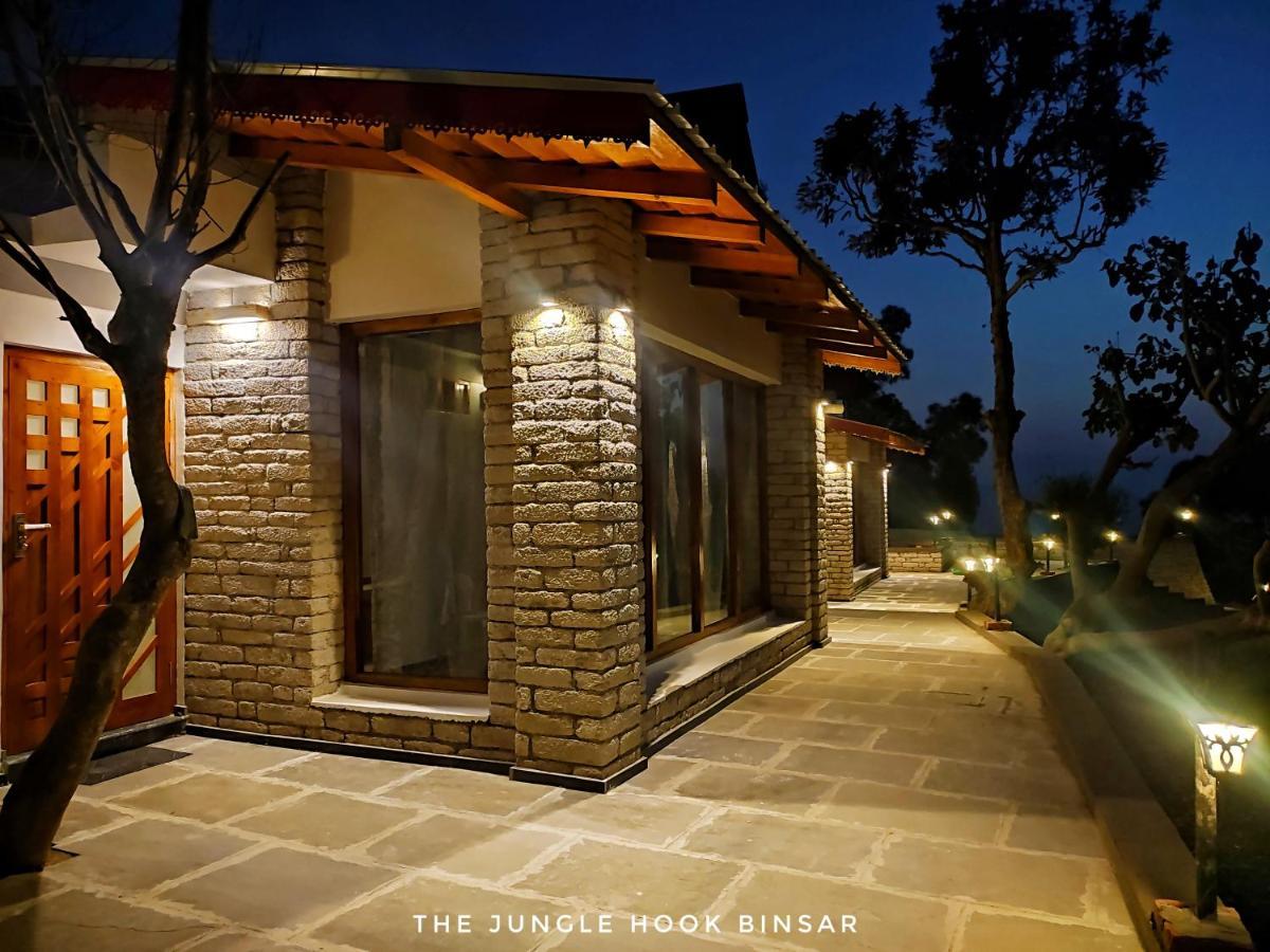 The Jungle Hook Binsar Hotel Алмора Екстериор снимка